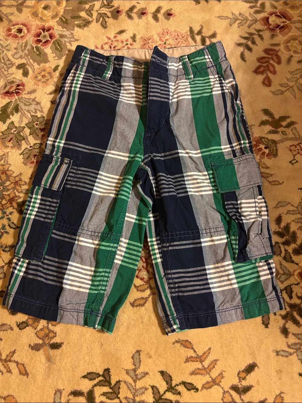 Gap kids Slim Plaid Cargo Boy’s Shorts in Navy & Green